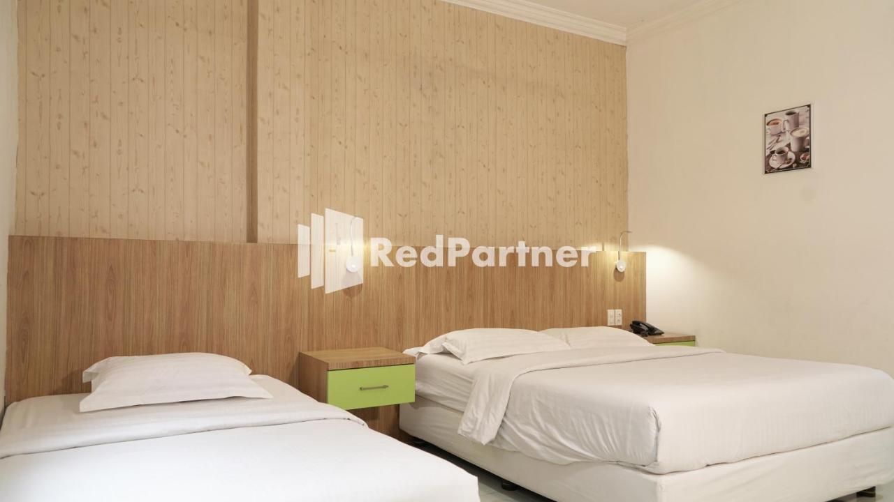 Wisma Sederhana Mitra Reddoorz Medan Luaran gambar