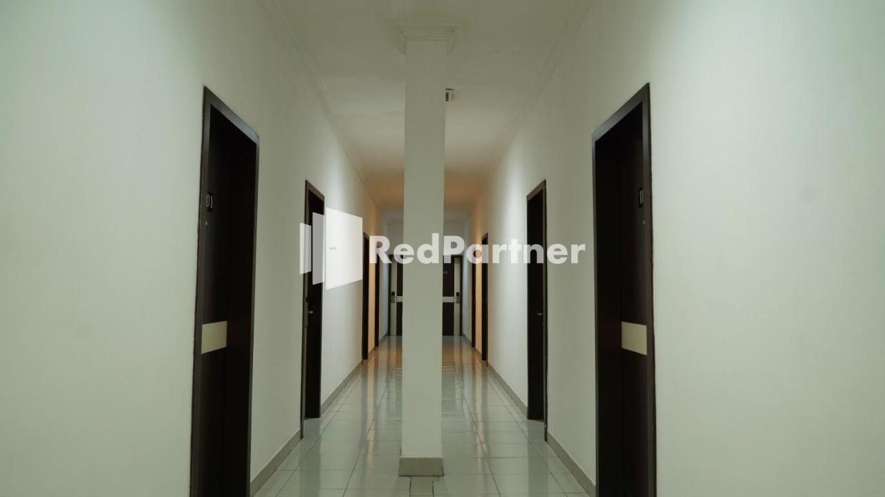 Wisma Sederhana Mitra Reddoorz Medan Luaran gambar