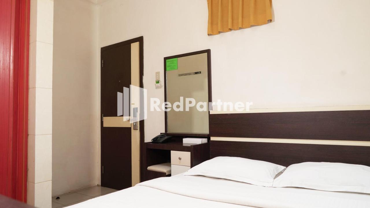Wisma Sederhana Mitra Reddoorz Medan Luaran gambar