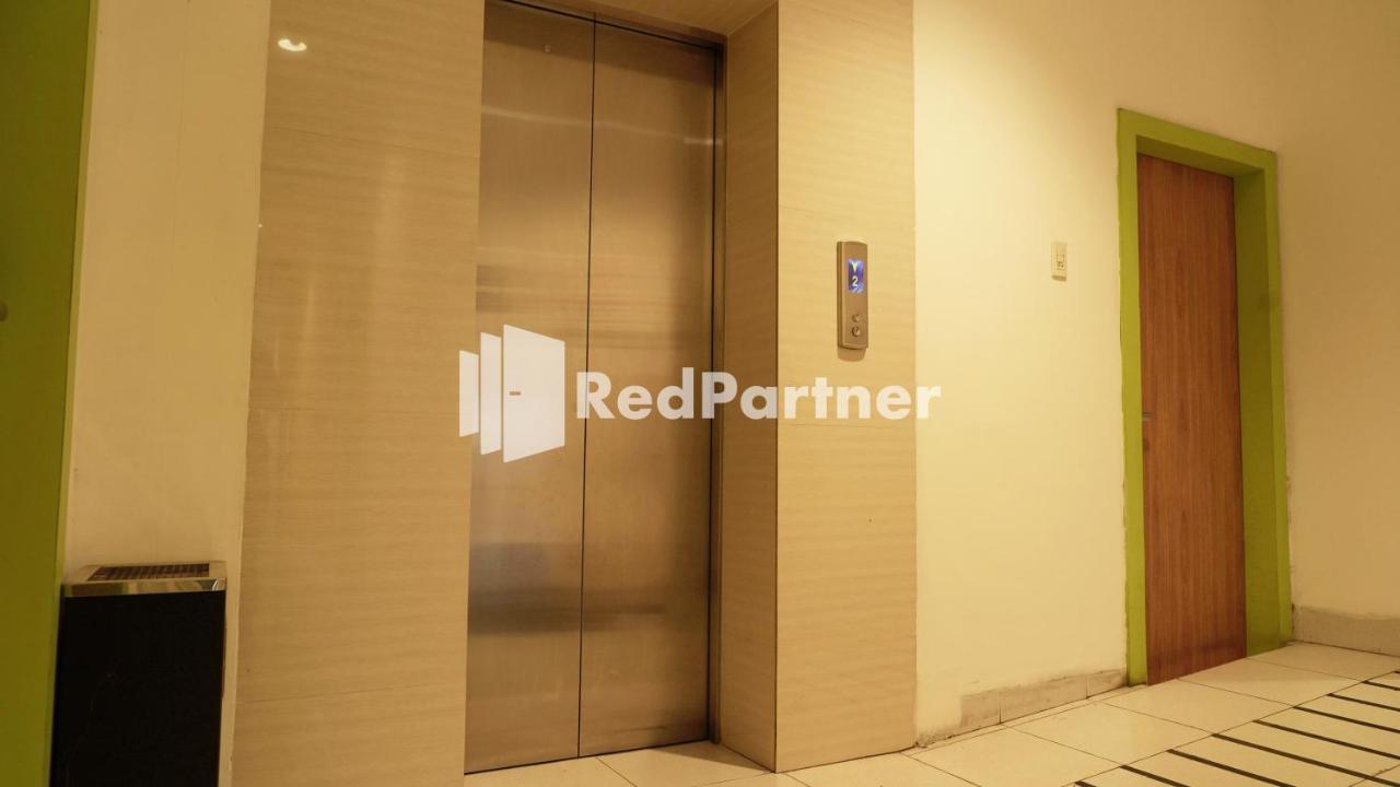 Wisma Sederhana Mitra Reddoorz Medan Luaran gambar