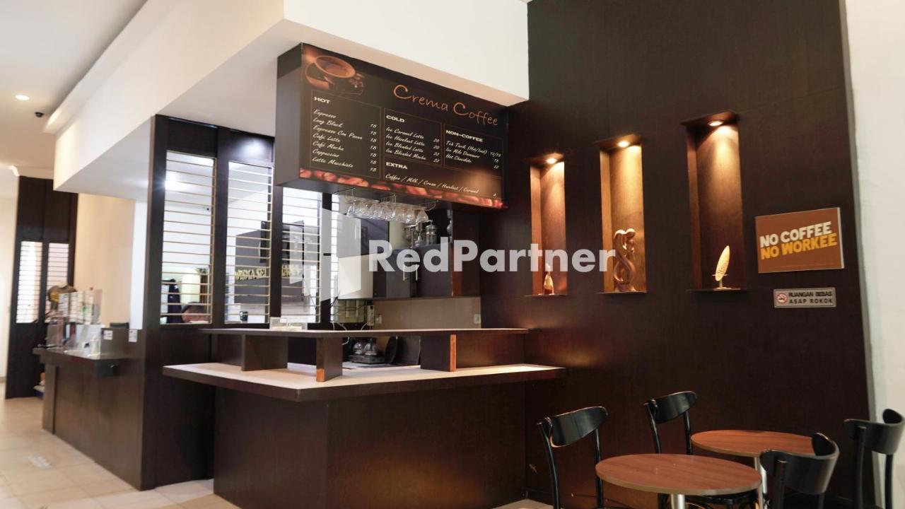 Wisma Sederhana Mitra Reddoorz Medan Luaran gambar