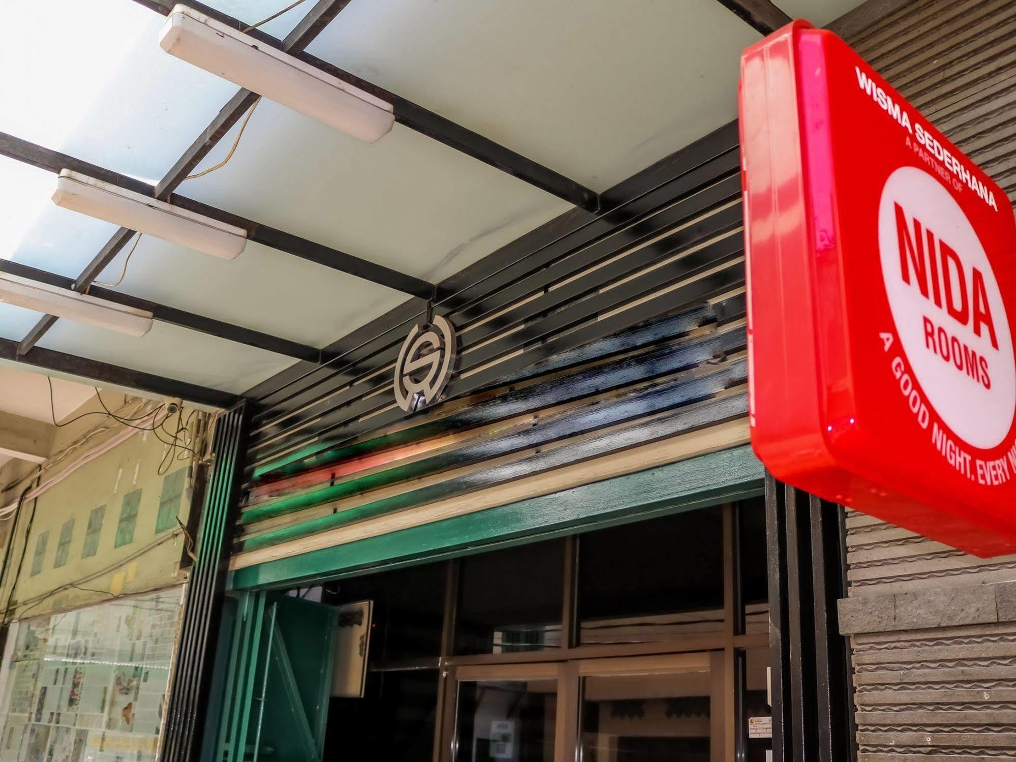 Wisma Sederhana Mitra Reddoorz Medan Luaran gambar