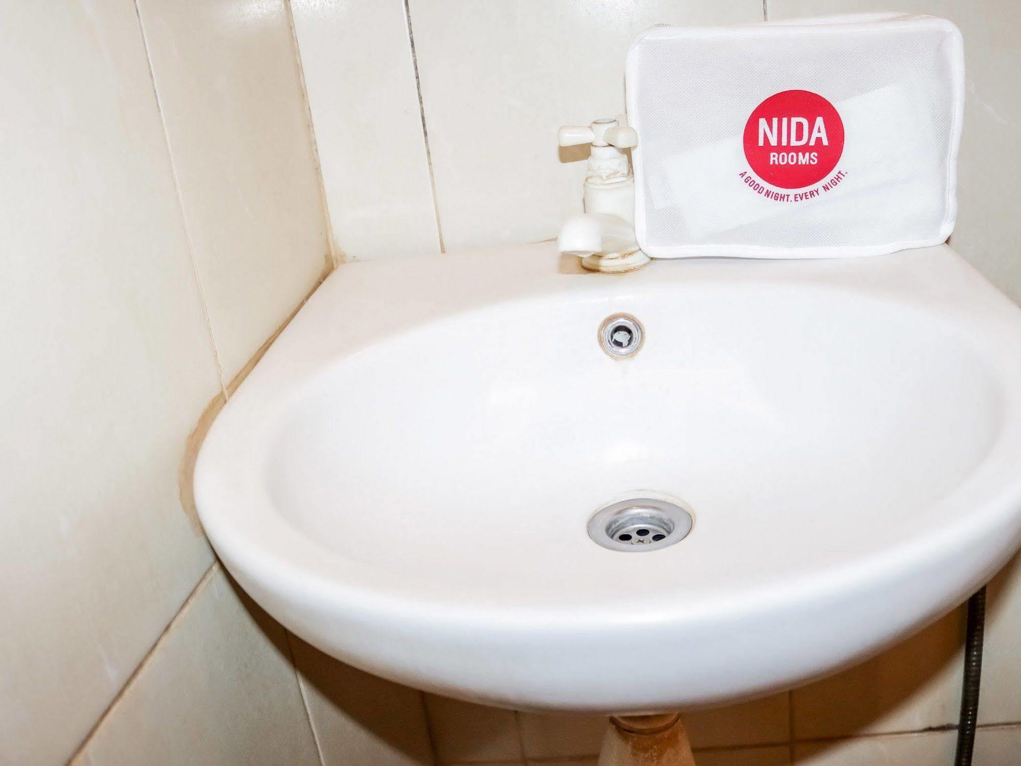 Wisma Sederhana Mitra Reddoorz Medan Luaran gambar